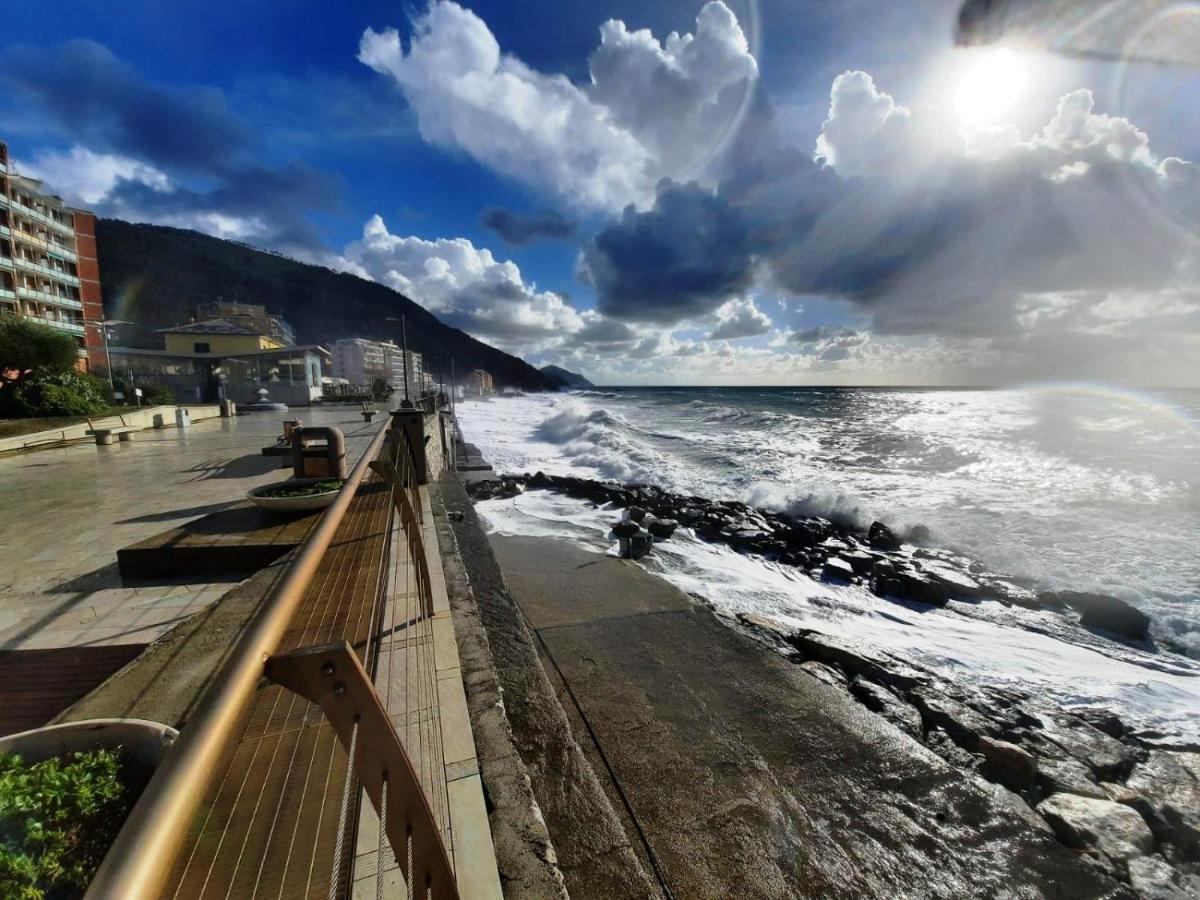 Albergo La Lampara Deiva Marina Bagian luar foto