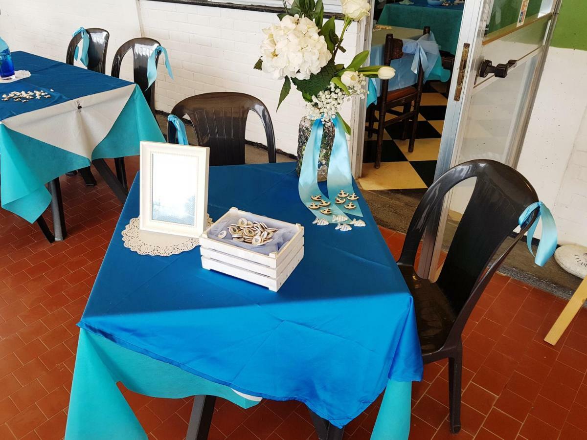 Albergo La Lampara Deiva Marina Bagian luar foto